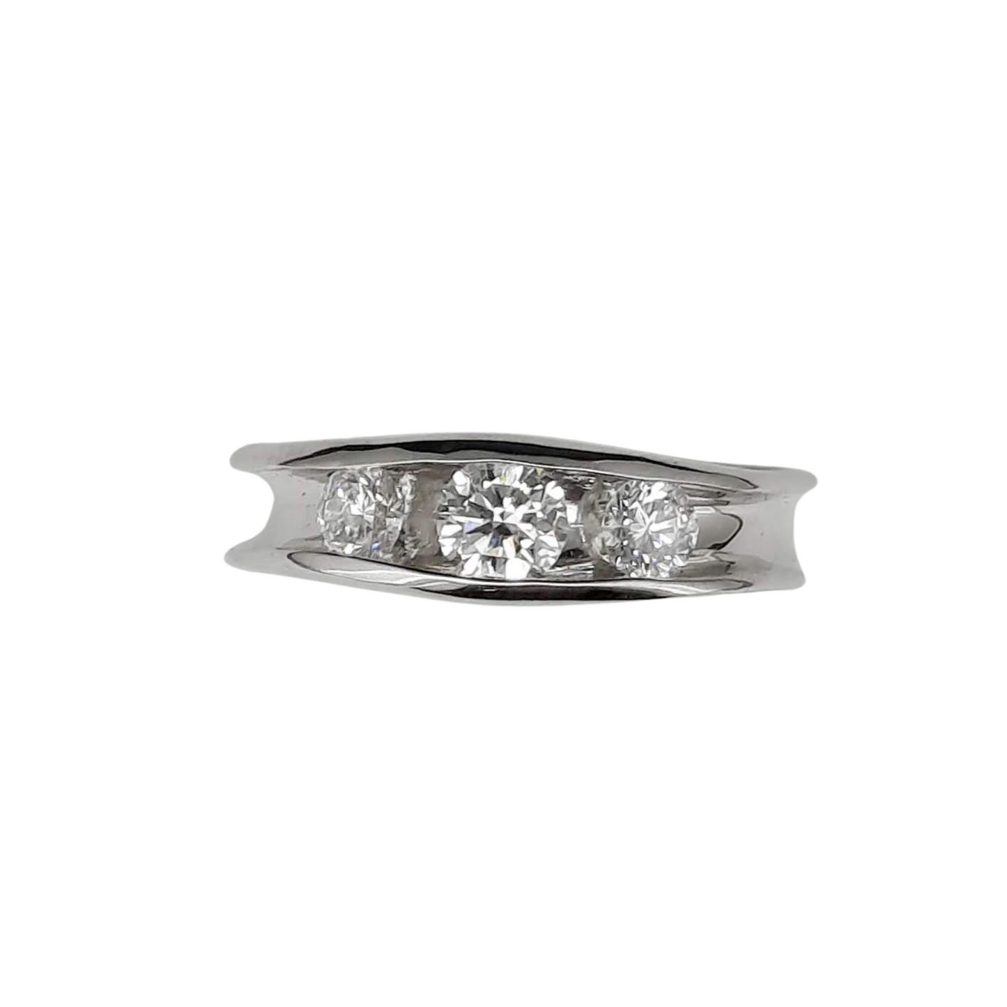 NAOMI SCHWARTZ | GROOVE DIAMOND TRILOGY RING