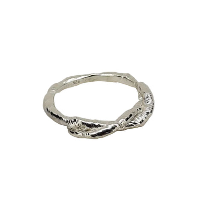 ERIN CHENG | BIND TWIST RING