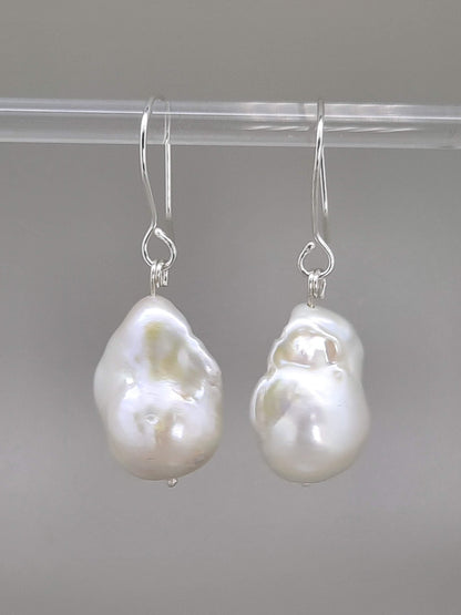 NAOMI SCHWARTZ | BAROQUE PEARL EARRINGS