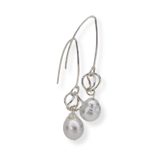 NAOMI SCHWARTZ | INFINITY PEARL EARRINGS