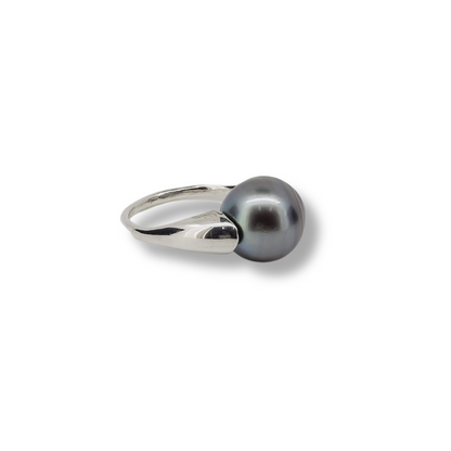 NAOMI SCHWARTZ | TAHITIAN HOVER PEARL RING