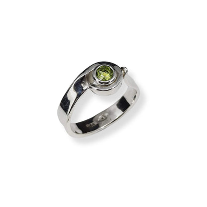 NAOMI SCHWARTZ | GREEN PERIDOT SWIRL RING