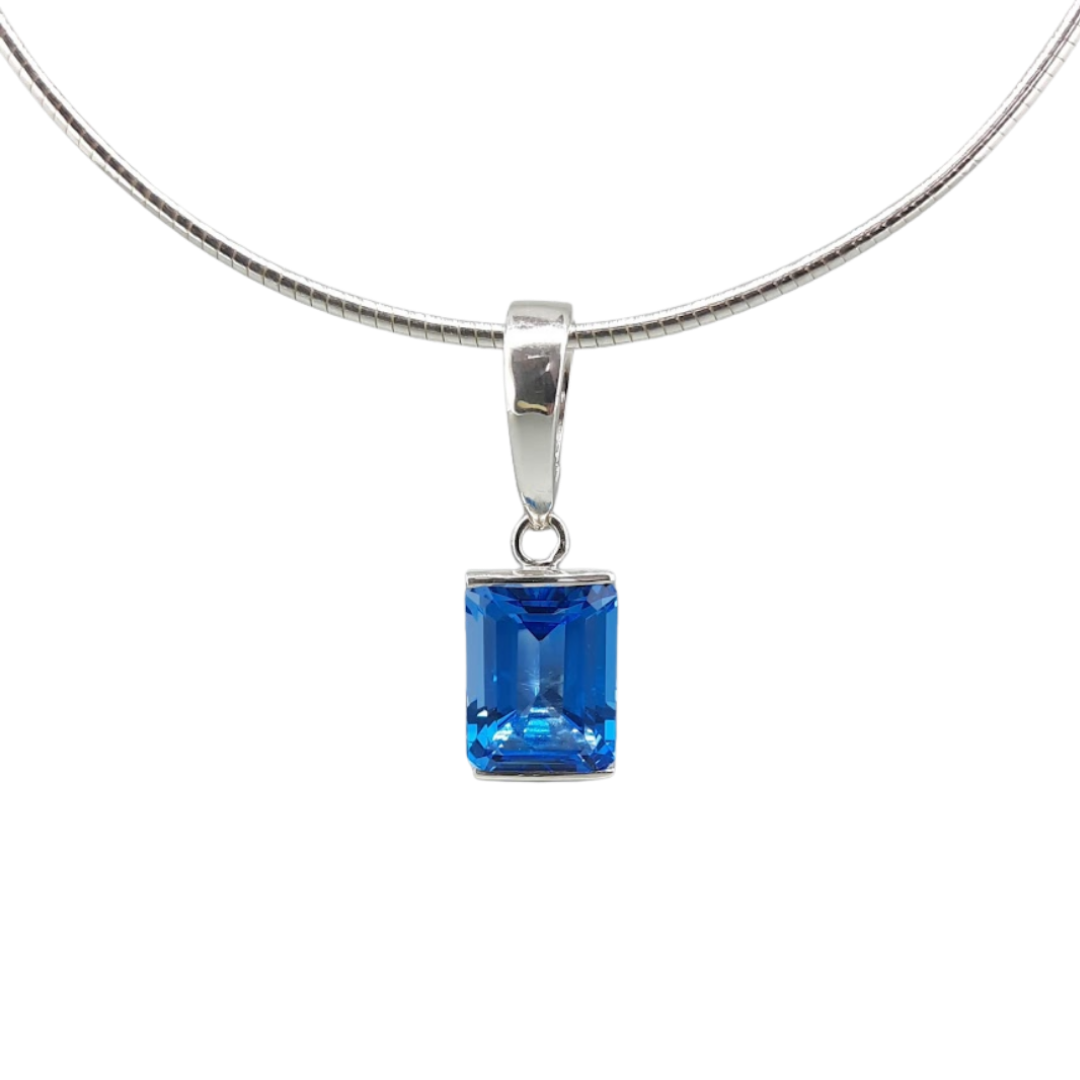 NAOMI SCHWARTZ | SWISS BLUE TOPAZ PENDANT